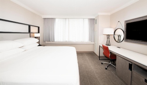 Crowne Plaza Baltimore - Inner Harbor image 1