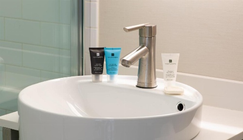 Crowne Plaza Baltimore - Inner Harbor image 14